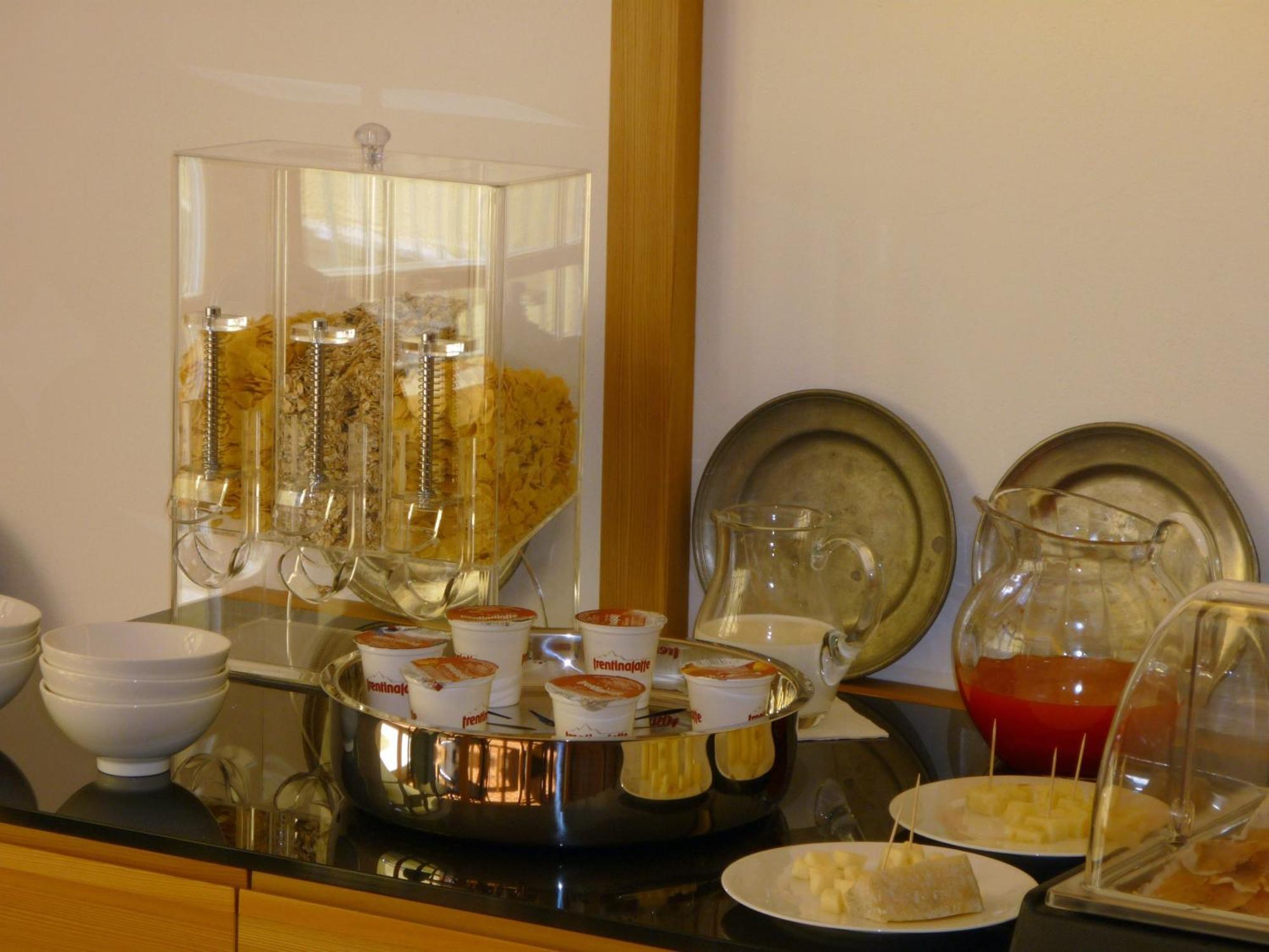 Relais Palazzo Lodron Hotel Rovereto  Eksteriør billede